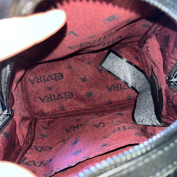 NWT! Loungefly “Elvira, Mistress of The Dark” Cosplay Light-up Mini Backpack - Picture 10 of 11